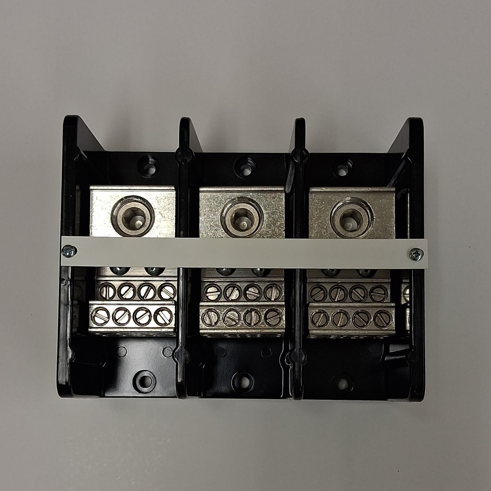 Allen-Bradley 1492-PD3183 3-Pole 600V Power Terminal Block Screw-On Black