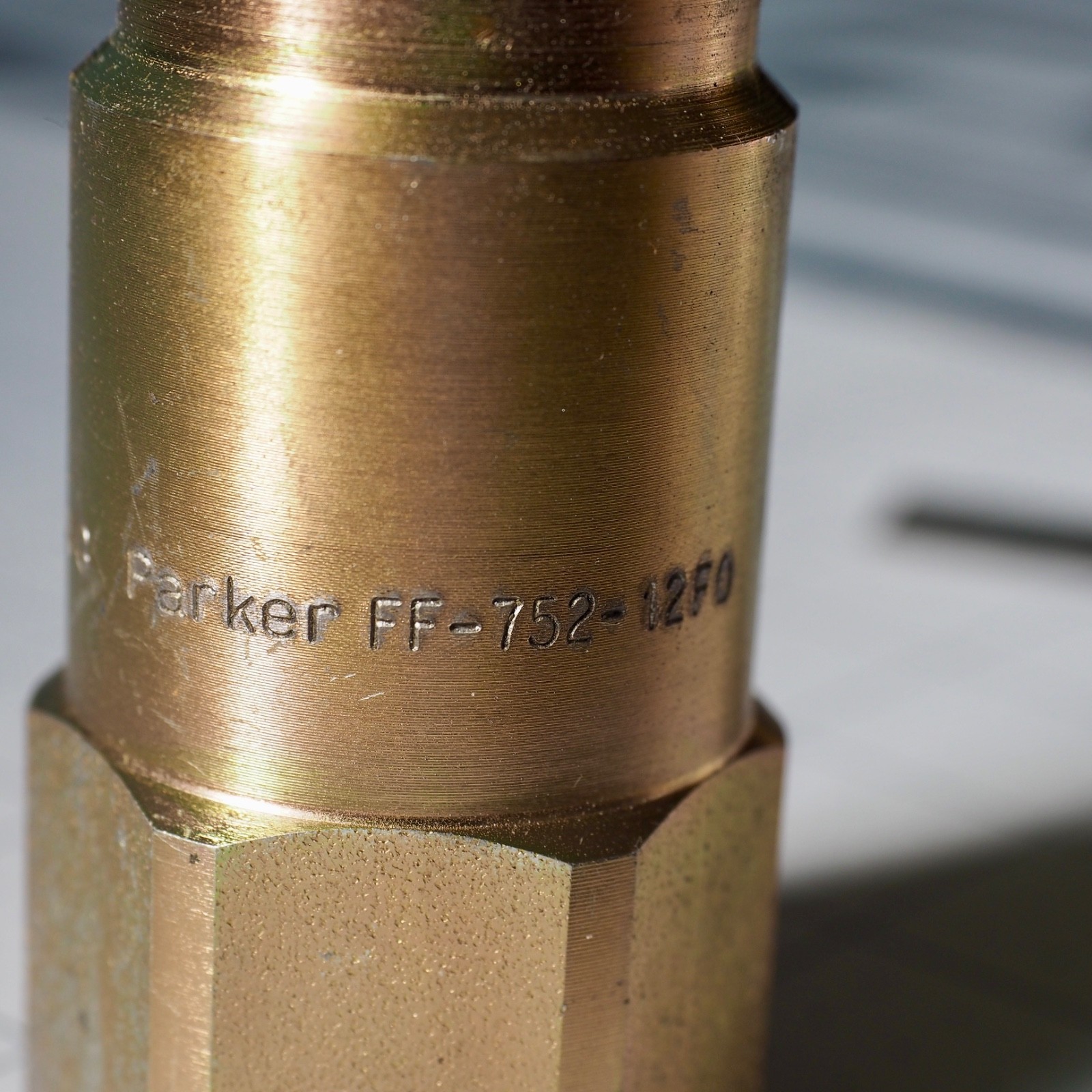 Parker FF-752-12FO Flat Face Hydraulic Coupler 1-1/4” Male -12 ORB
