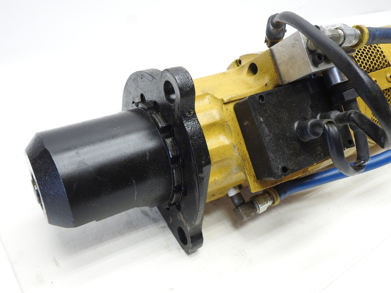 ASC Turbine Pneumatic Air Starter 45M Rotation: CW, 382-9606M – AS IS UNTESTED