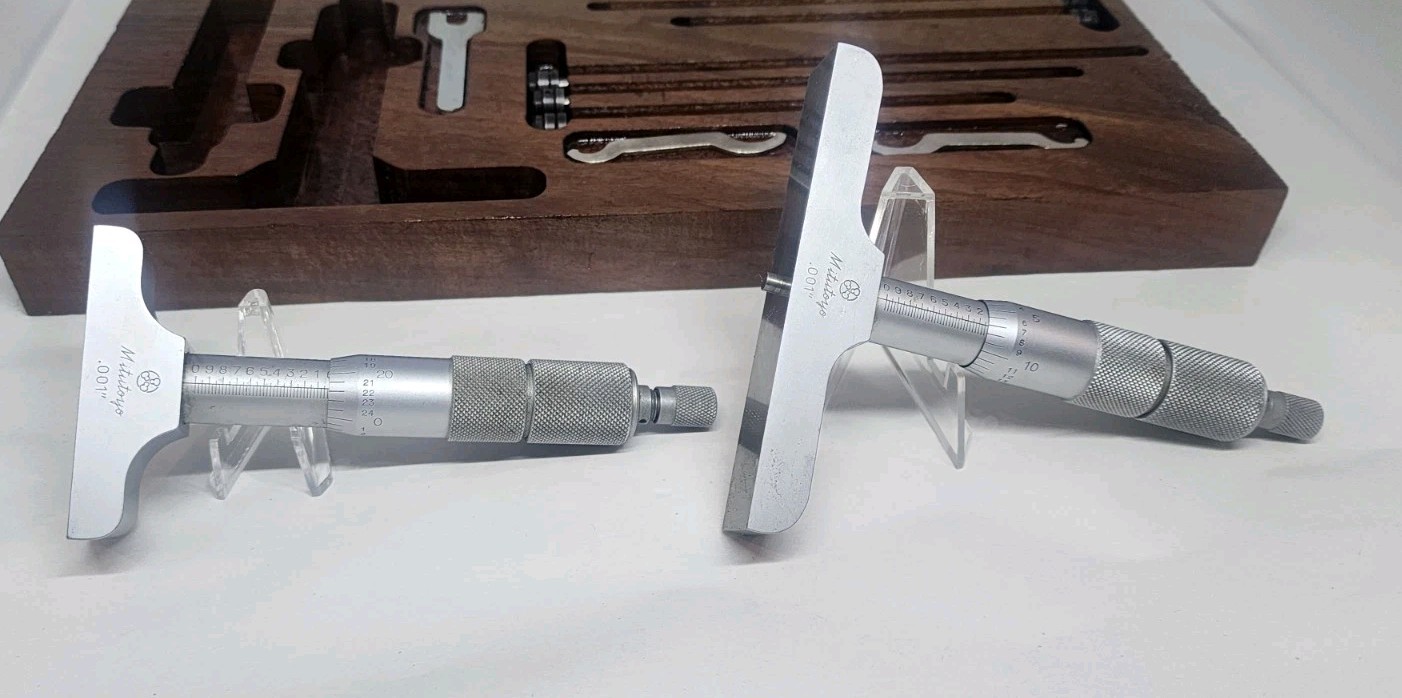 Mitutoyo Depth Gauges 0-6″ Set In Custom Wood Holder 2-3/8″ & 4″ Bases