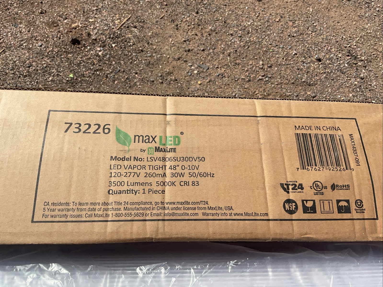 Maxlite Max LED 48” Vapor Tight 0-10v 30W 5000K 3500lm Lighting Fixture