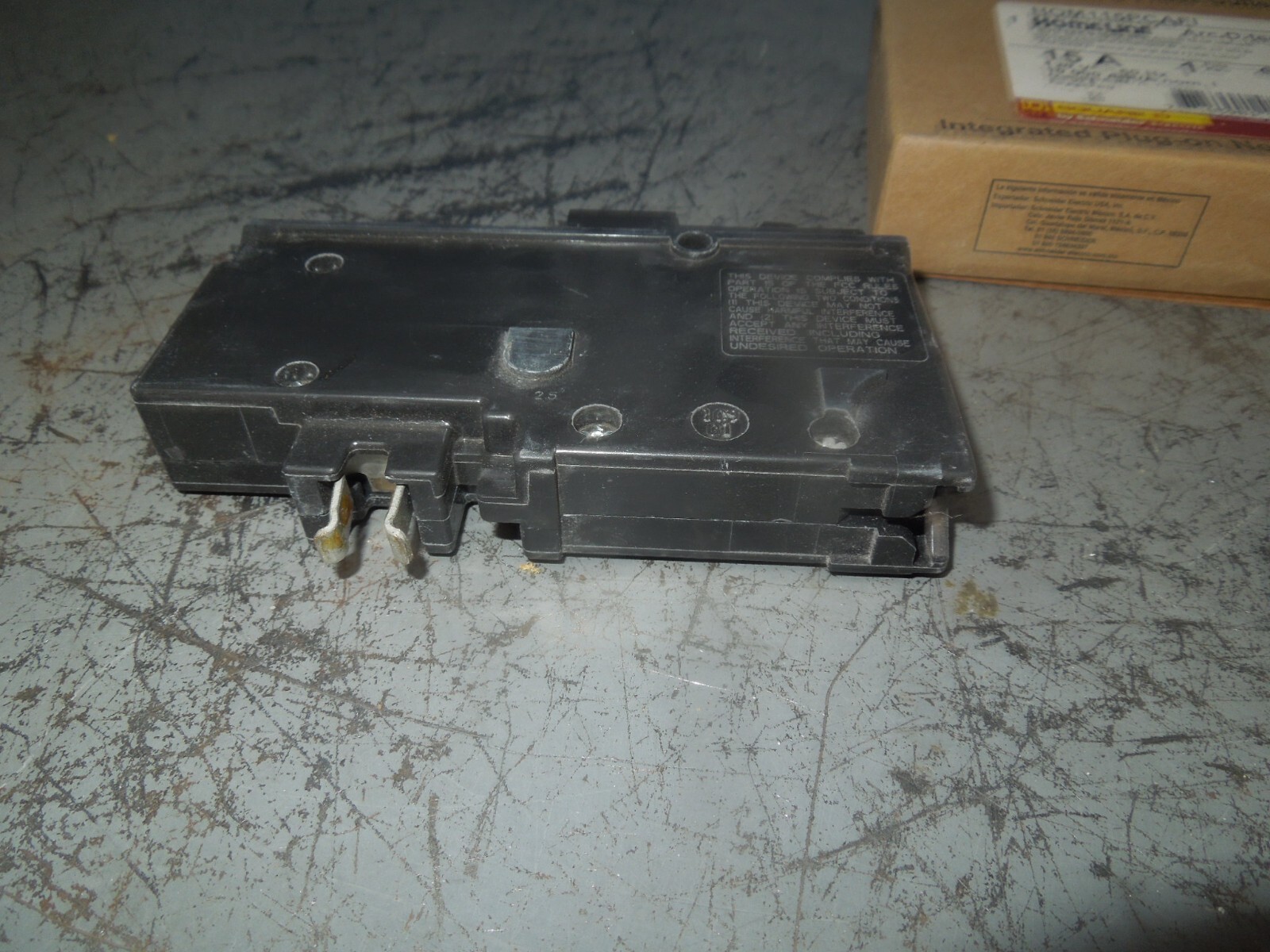 Square D HOM115PCAFI 15A 1P 120V Circuit Breaker and Combination Arc-Fault New