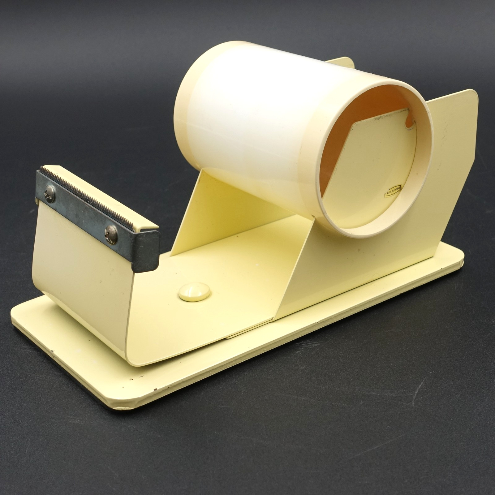 Vtg Steel Desk Tape Dispenser 3.5″ W Roll Heavy Duty Yellow Rubber Feet Taiwan