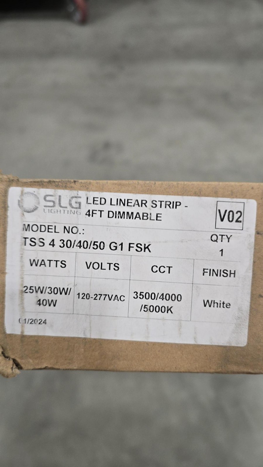 SLG LED Linear Strip Light 4FT Dimmable 25W/30W/40W 120–277V 3500K–5000K White