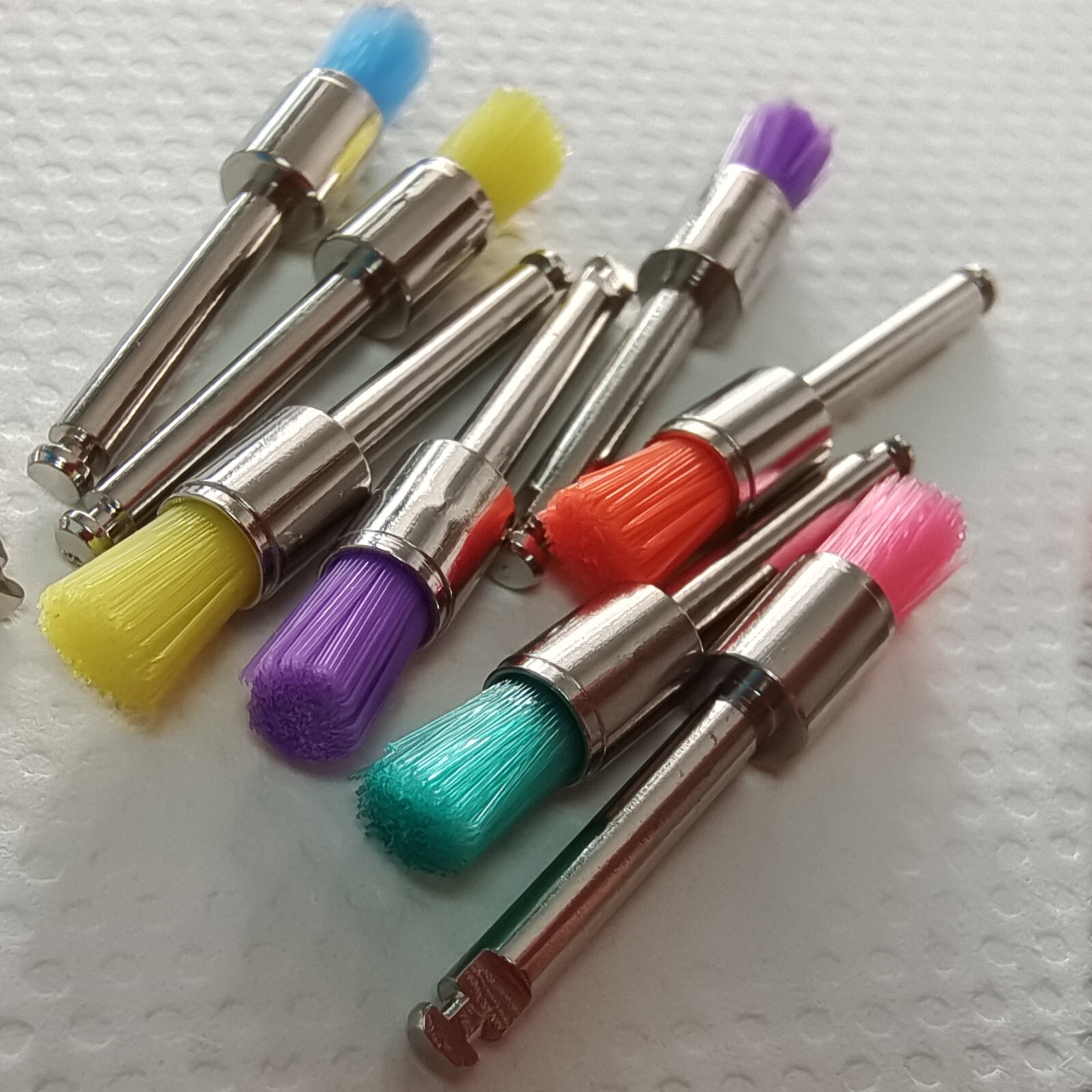 100 Pcs Dental Nylon Polishing Flat Latch Polisher Prophy Brush Disposable