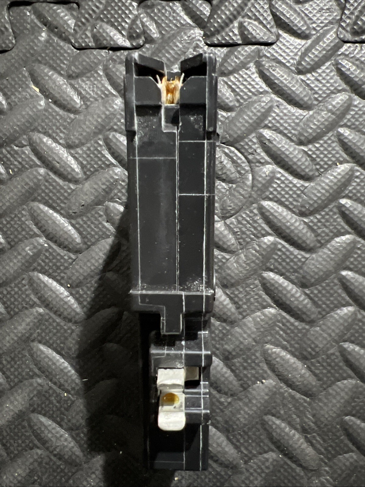 Square D Homeline 15-amp Combination arc fault Plug-On Neutral HOM115PCAFI