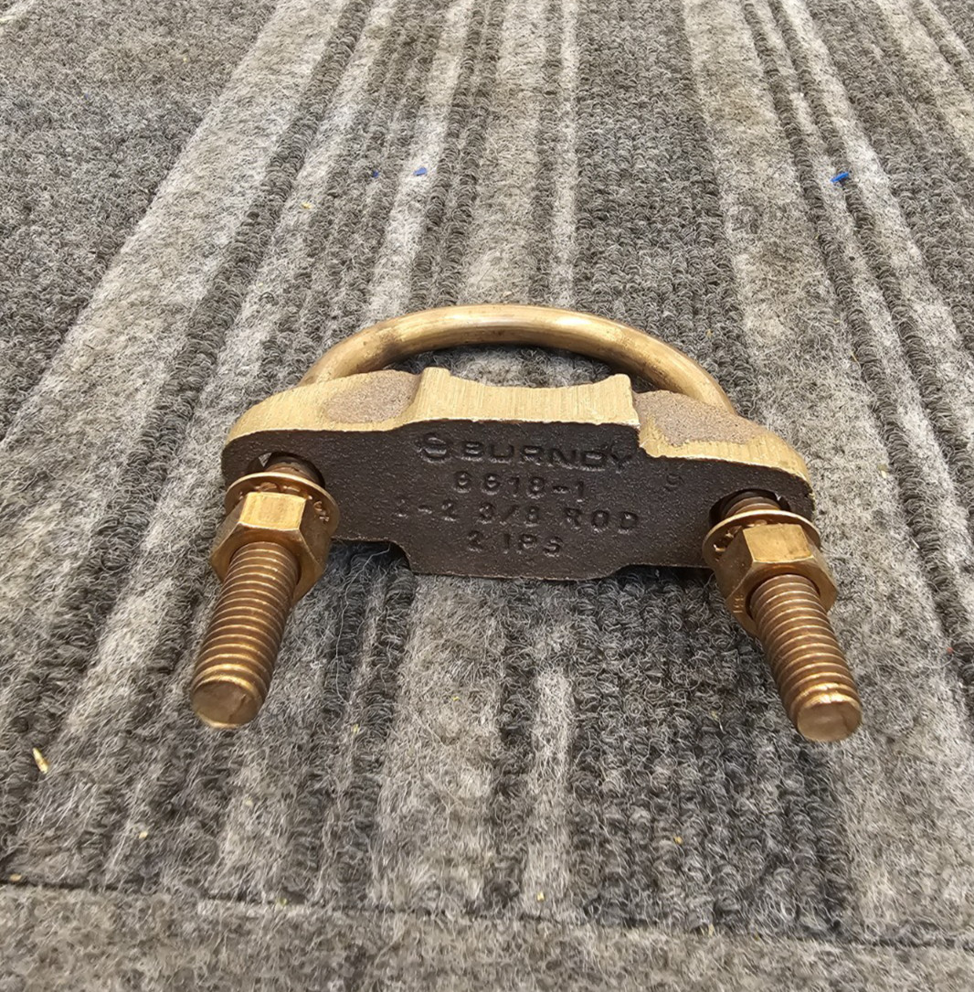 Burndy GG18-1: 2 to 2-3/8 Rod 2 IPS Copper Alloy Direct Burial Ground Connector