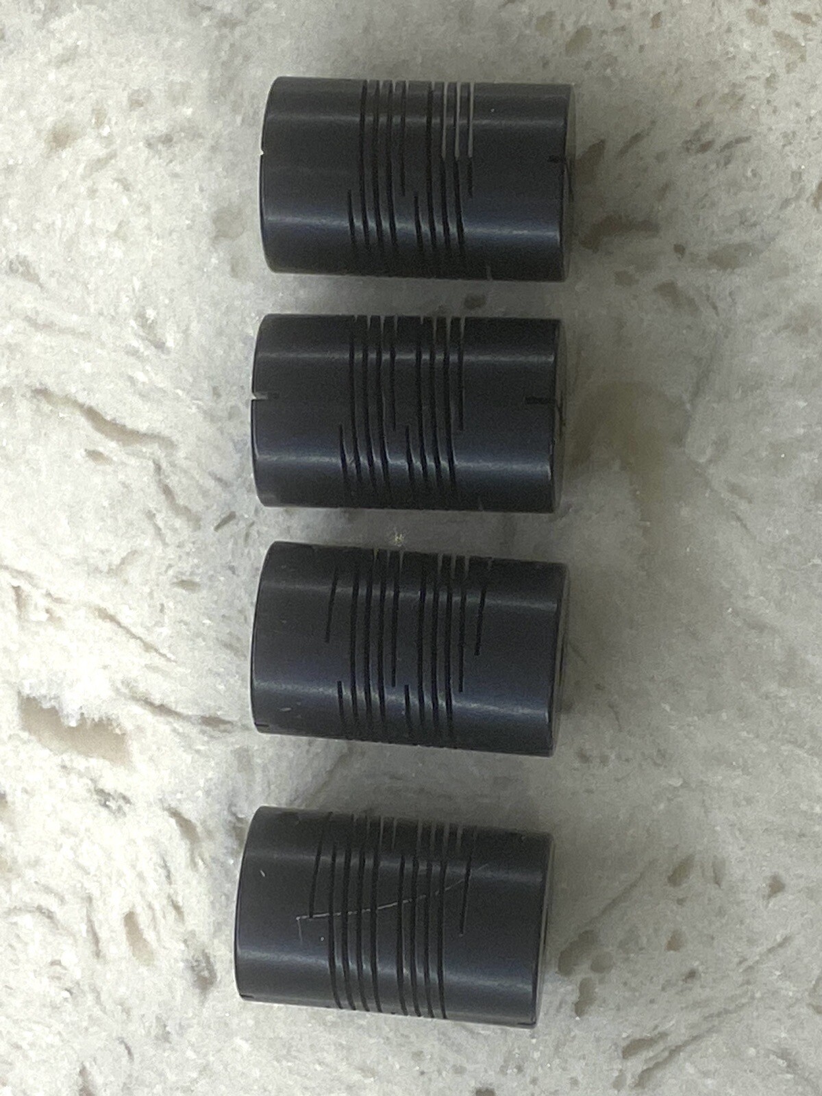 Lot Of 4 1/4″ x 1/4″ Flexible Shaft Coupling Ballscrew Clamp Style Coupler