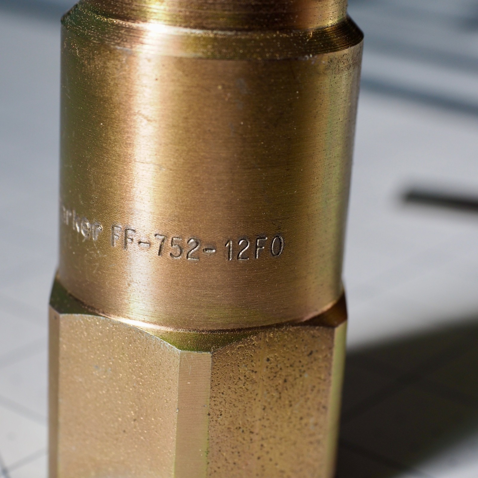 Parker FF-752-12FO Flat Face Hydraulic Coupler 1-1/4” Male -12 ORB