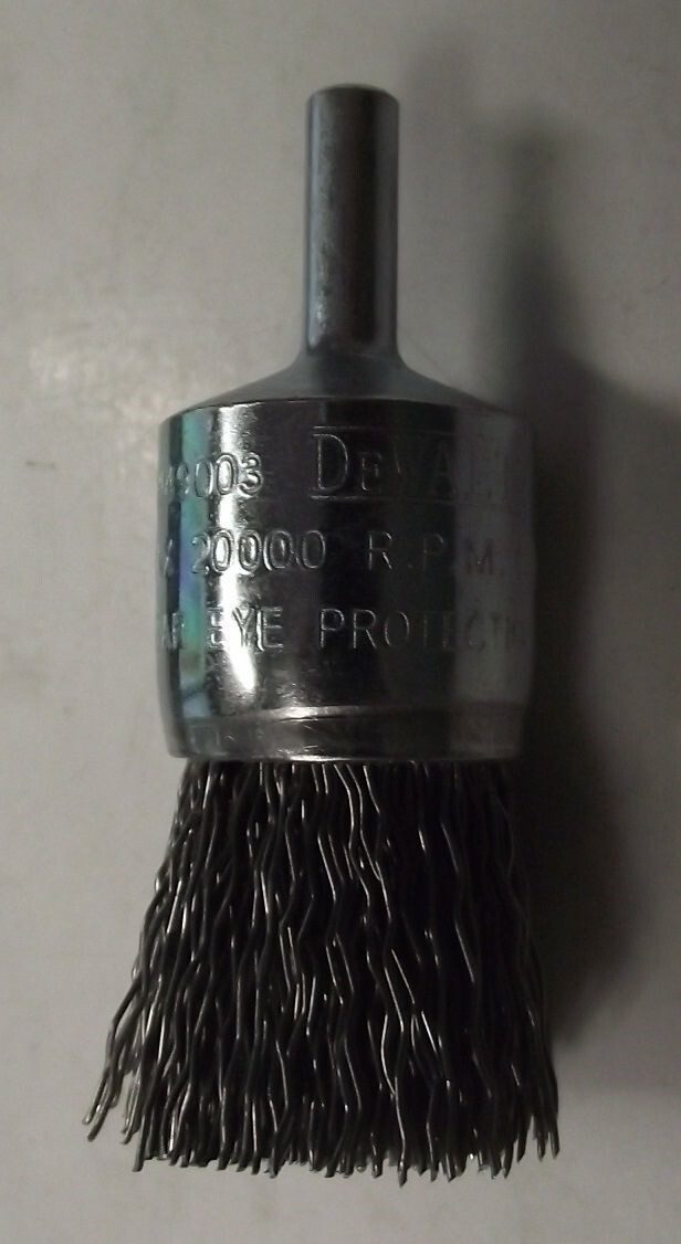 DeWalt DW49003 1″ Carbon Crimped End Brush 1/4″ Shank