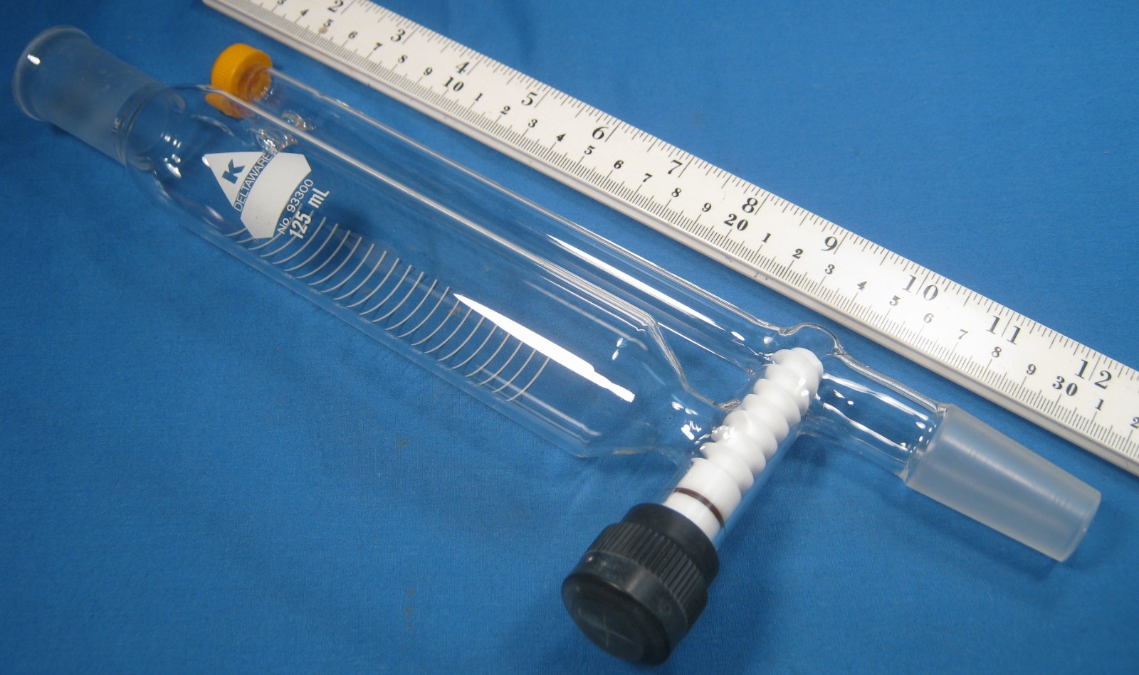 DELTAWARE 125 ML POWDER ADDITION FUNNEL WITH PTFE AUGER 24/40 FREE SHIPPING