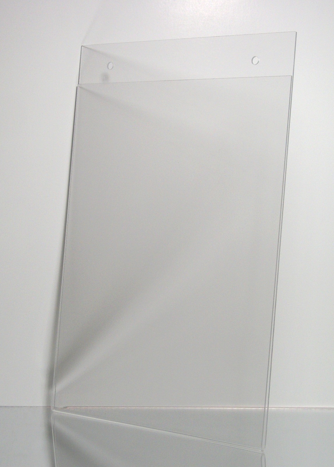 Dazzling Displays 5 Clear 8-1/2″ x 11″ Wall Mount Sign Holders