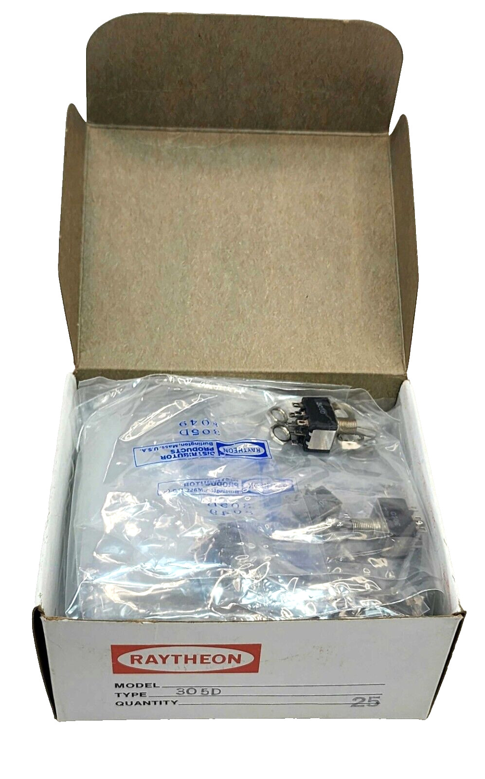 (25x) 3PDT On-None-On 5A 120VAC / 28VDC – 2A – 250VAC Toggle Switch – Solder