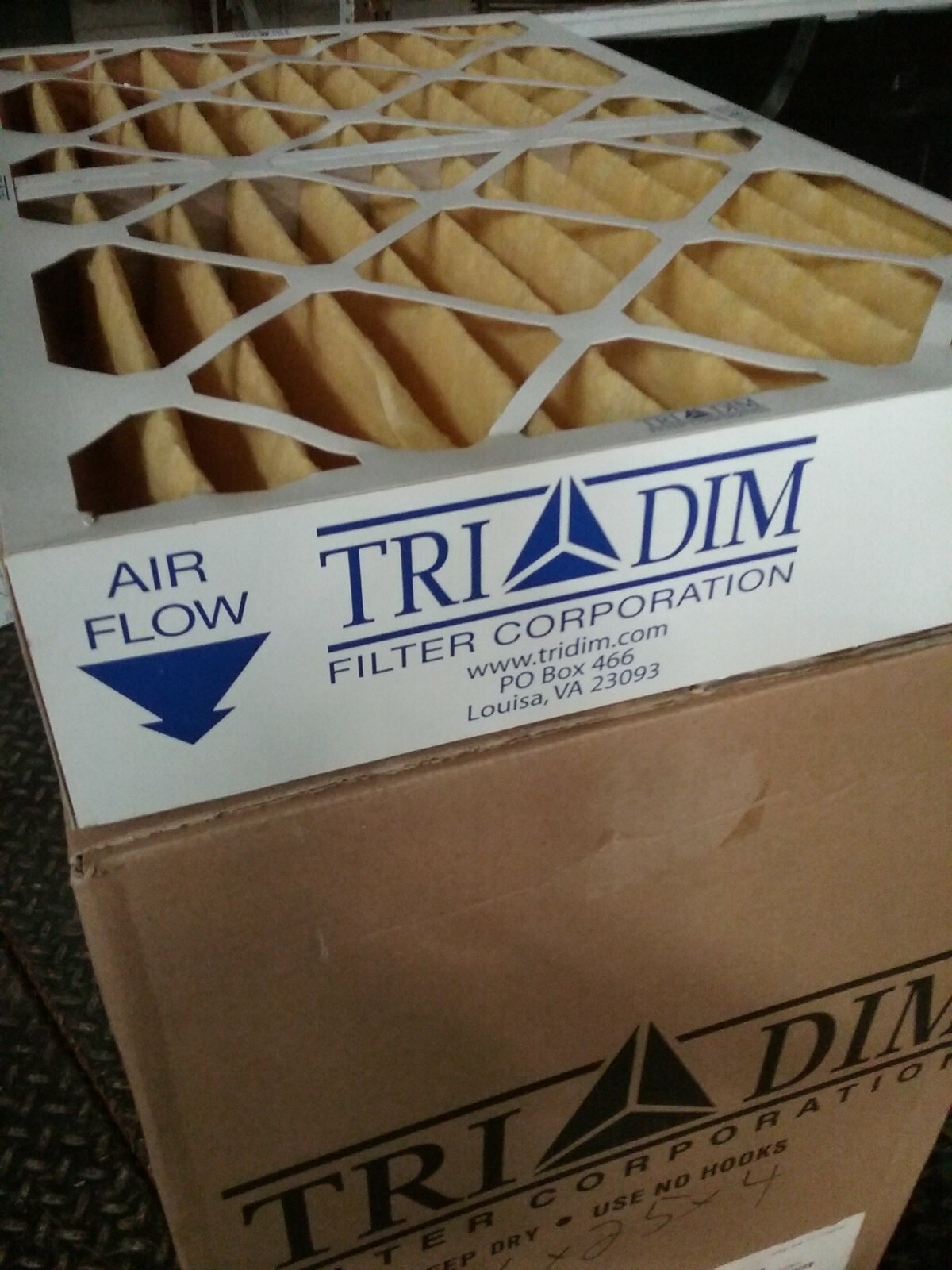 (1) Case of 6 Tri-Dim Filter Corp. Tri-Pleat Merv 11 Air Filter 16″ X 25″ X 4”