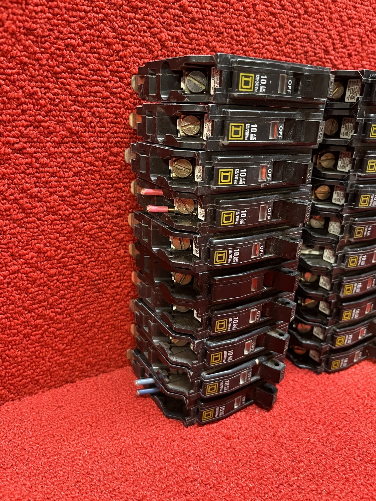 Lot of 20 Square D QO120 Circuit Breakers 20Amp 1 Pole 120/240VAC 10ka Good Cond