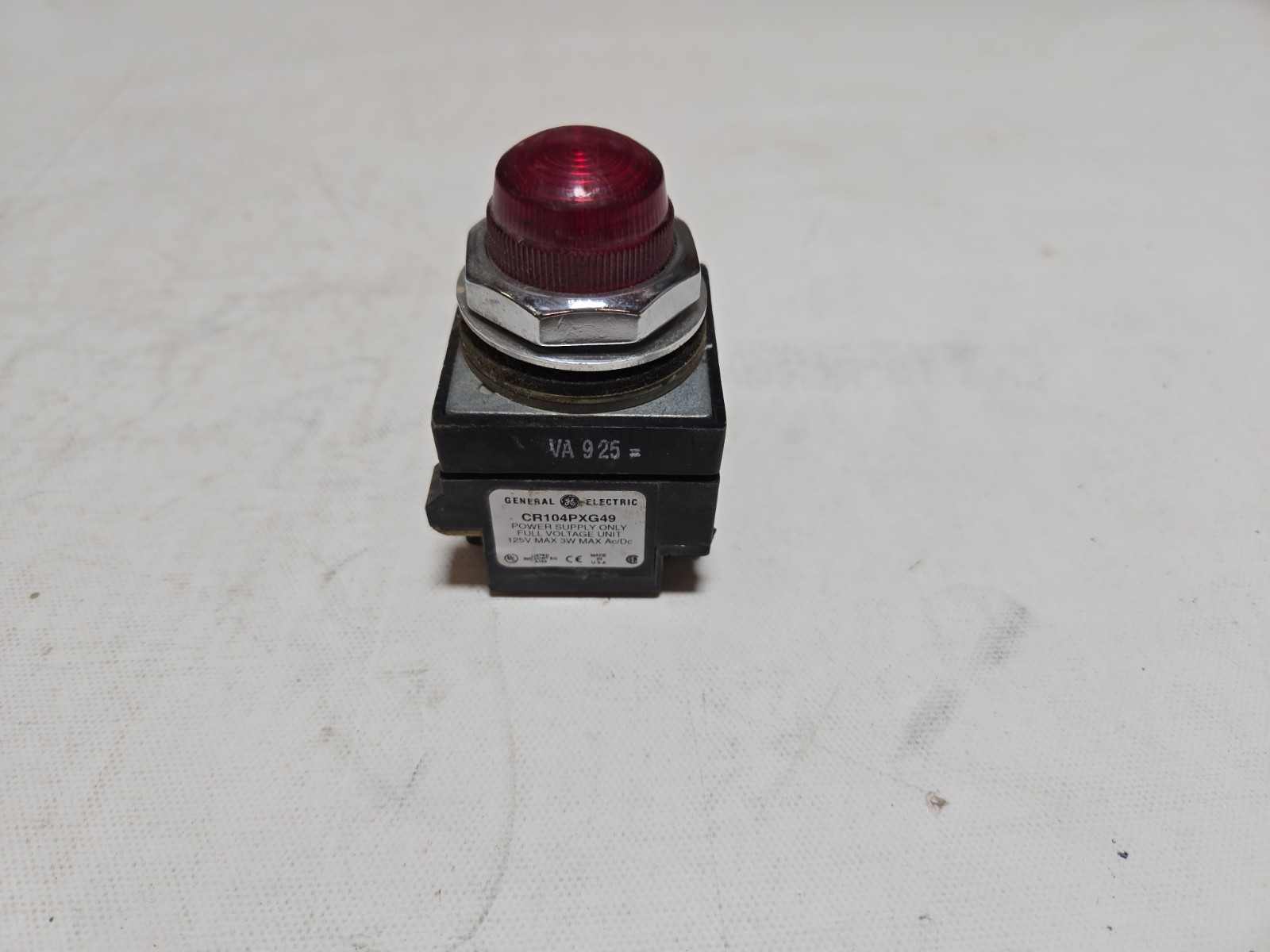 1 Used??? General Electric CR104PXG49 Pilot Light w/Red Cap, 125V Max, 3W Max