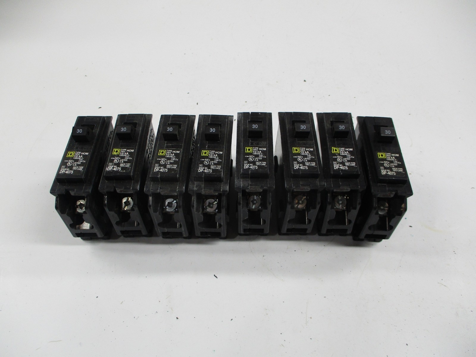 SQUARE D HOM130 BREAKER 1POLE 30AMP LOT OF 8 NSNP