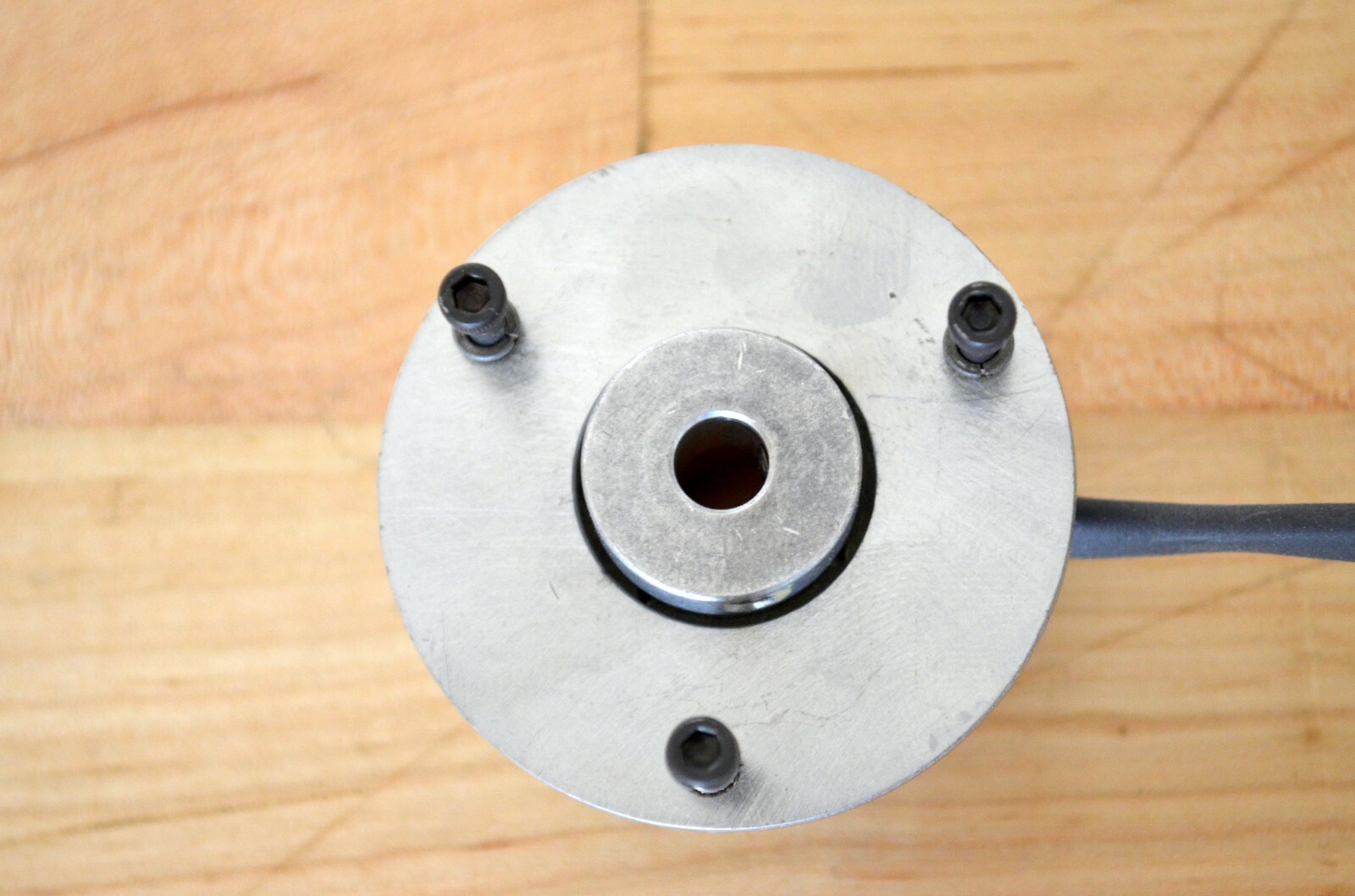 NEW Inertia Dynamics 1702-0029 Failsafe Electromagnetic Brake 18vdc , 1/4″ shaft