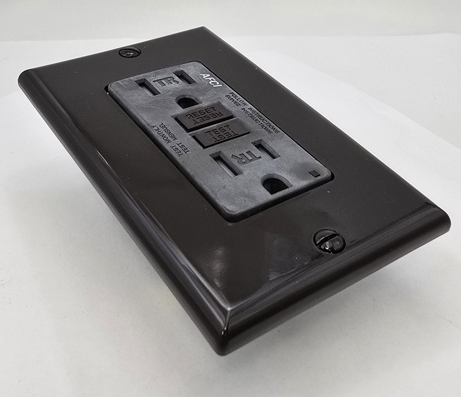 10PC Pass & Seymour AF15TR Tamper-Resistant AFCI Receptacle 15A 125V 60Hz