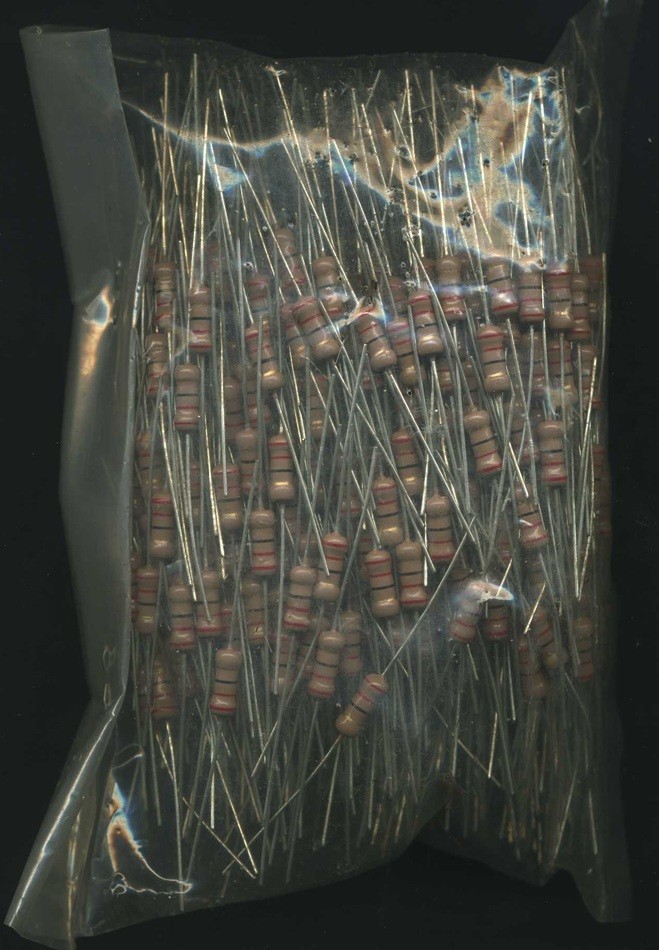 NOS Vintage Lot Sealed Pkg 500 pcs Carbon Film Resistors 1/2W 22 Ohm Taiwan