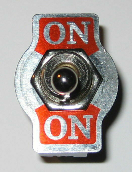 ON / NONE / ON Toggle Switch – SPDT – 125V 20A – 250V 15A – 1/2″ Panel Mount