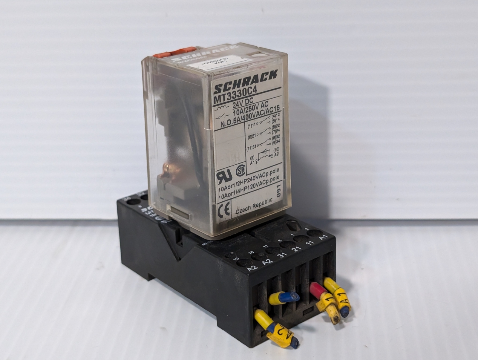 Schrack MT3330C4 relay, 24VDC with Schrack MT78740 relay base as shown