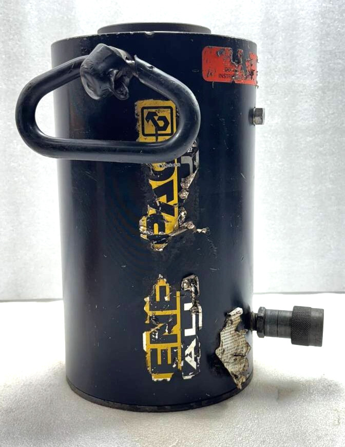 Enerpac RACH604 65.6 ton Capacity 3.94 in Stroke Aluminum Hollow Plunger Used