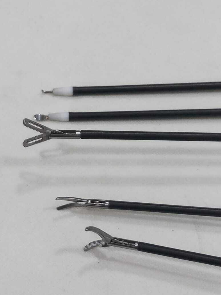 Laparoscopic L-Hook Fenestrated Maryland Grasper Curved Scissors Instrument