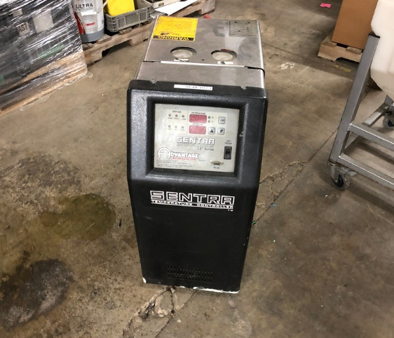 Advantage Sentra Temperature Controller LE Series MN# SK-1035LEZ-21D1 *See Desc*