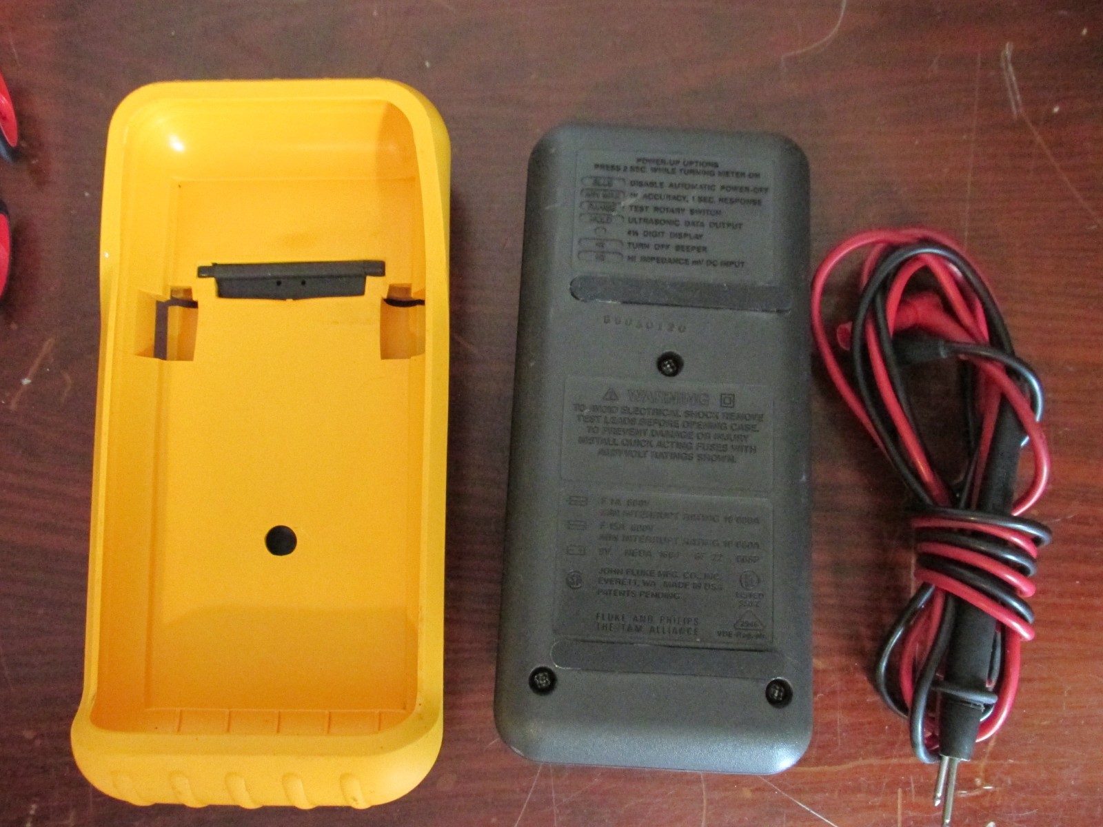 Fluke 87 True RMS Digital Multimeter **PASSES Fluke Performance Verification**