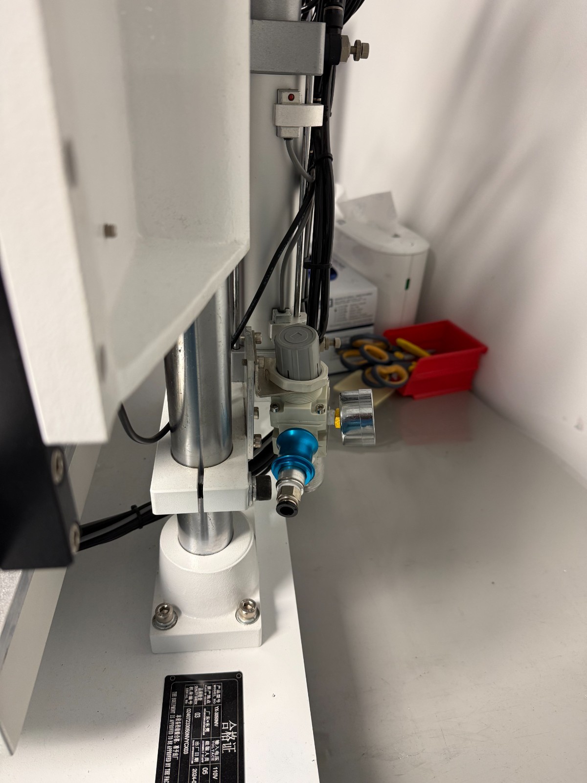 Yi Cai Desktop Screen Printer (110V or 220V) for Solder Paste