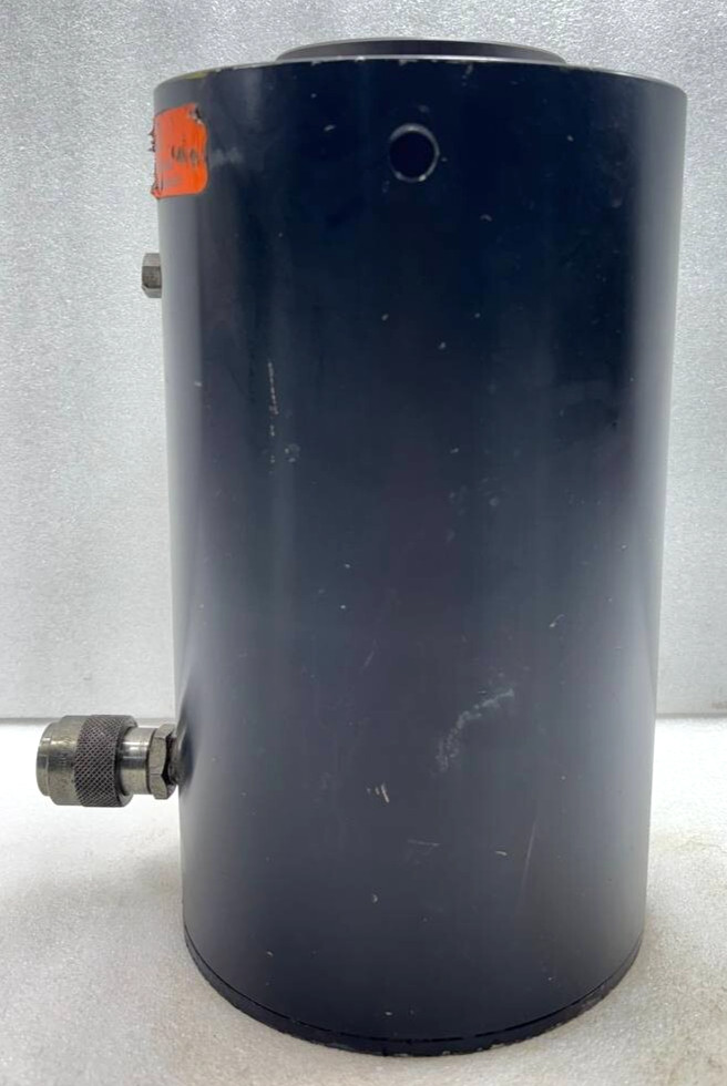 Enerpac RACH604 65.6 ton Capacity 3.94 in Stroke Aluminum Hollow Plunger Used