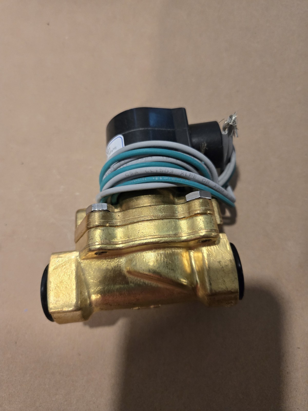NOS GC Valves 2-Way,N.C. 1/2″ NPT 100PSI Steam Volts:110/50,120/60 S211GH02T4DG1