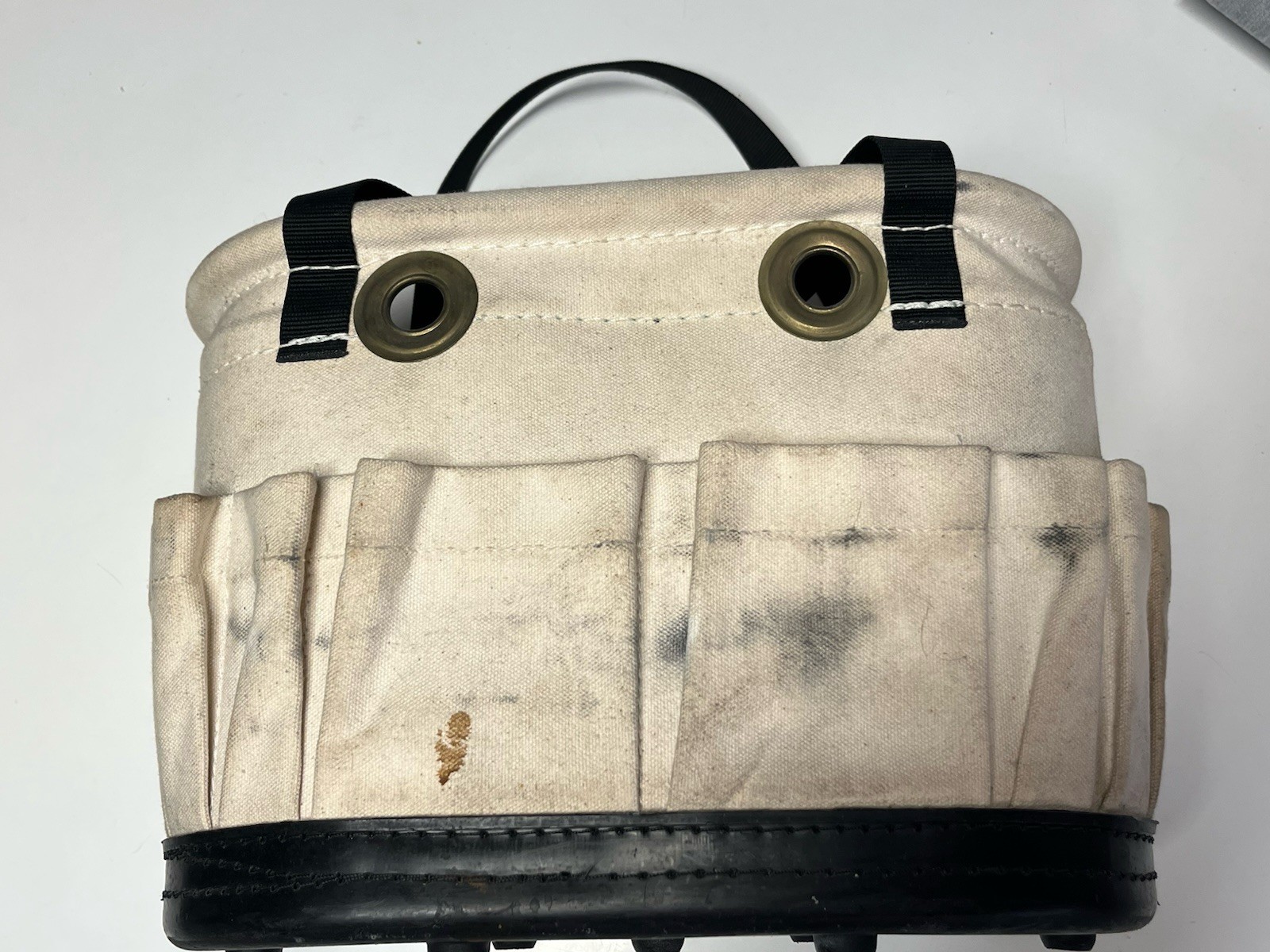 Buckingham Oval Bucket