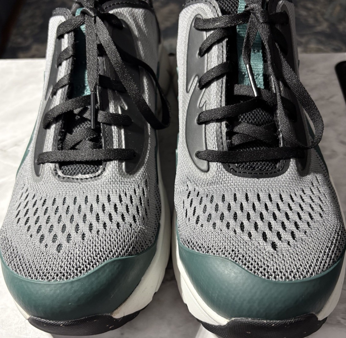 Red Wing Ecolite Safety Aluminum Toe Athletic Work Shoe, Ladies Size 9
