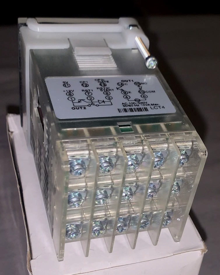 LOVE CONTROLS Timer/Counter/Tachometer LCT216
