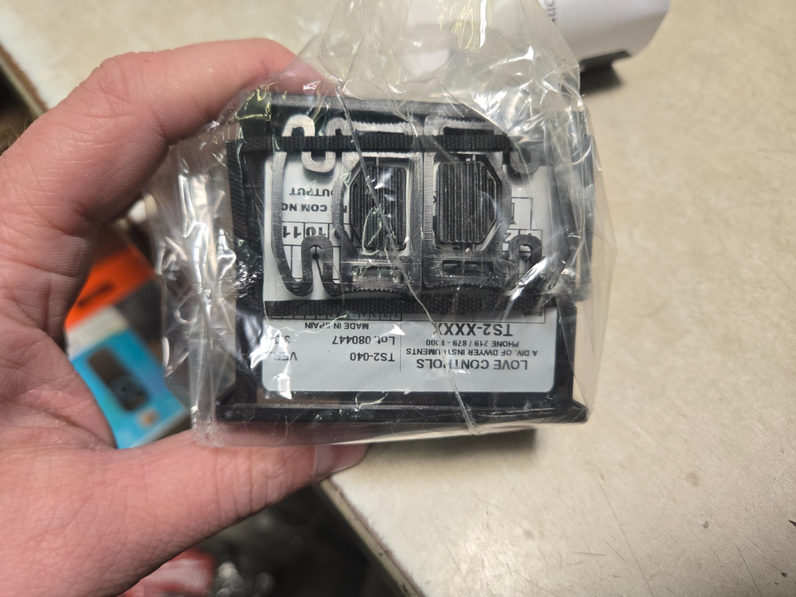 LOVE TS2-040 Temperature Switch,Thermistor,24VAC/DC 2HMF7 NOB