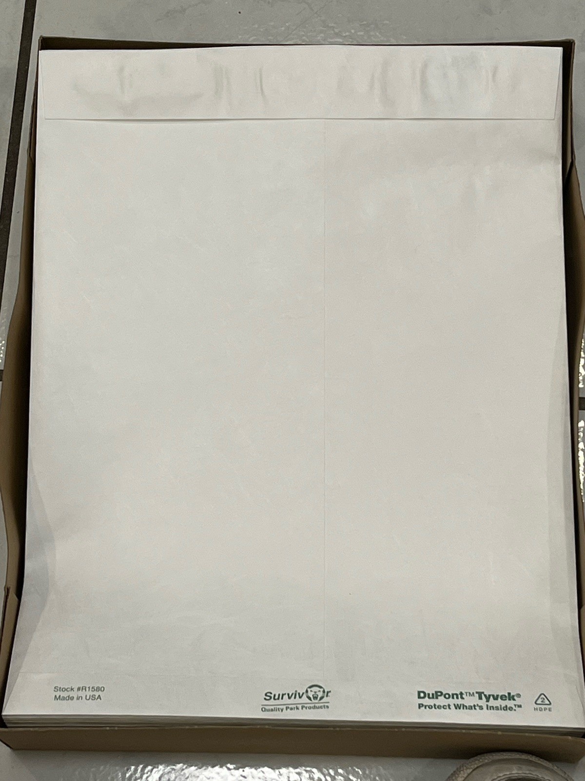 Quality Park Tyvek Envelopes 10″ x 13″ White, Box Of 100 #R1580 Brand New
