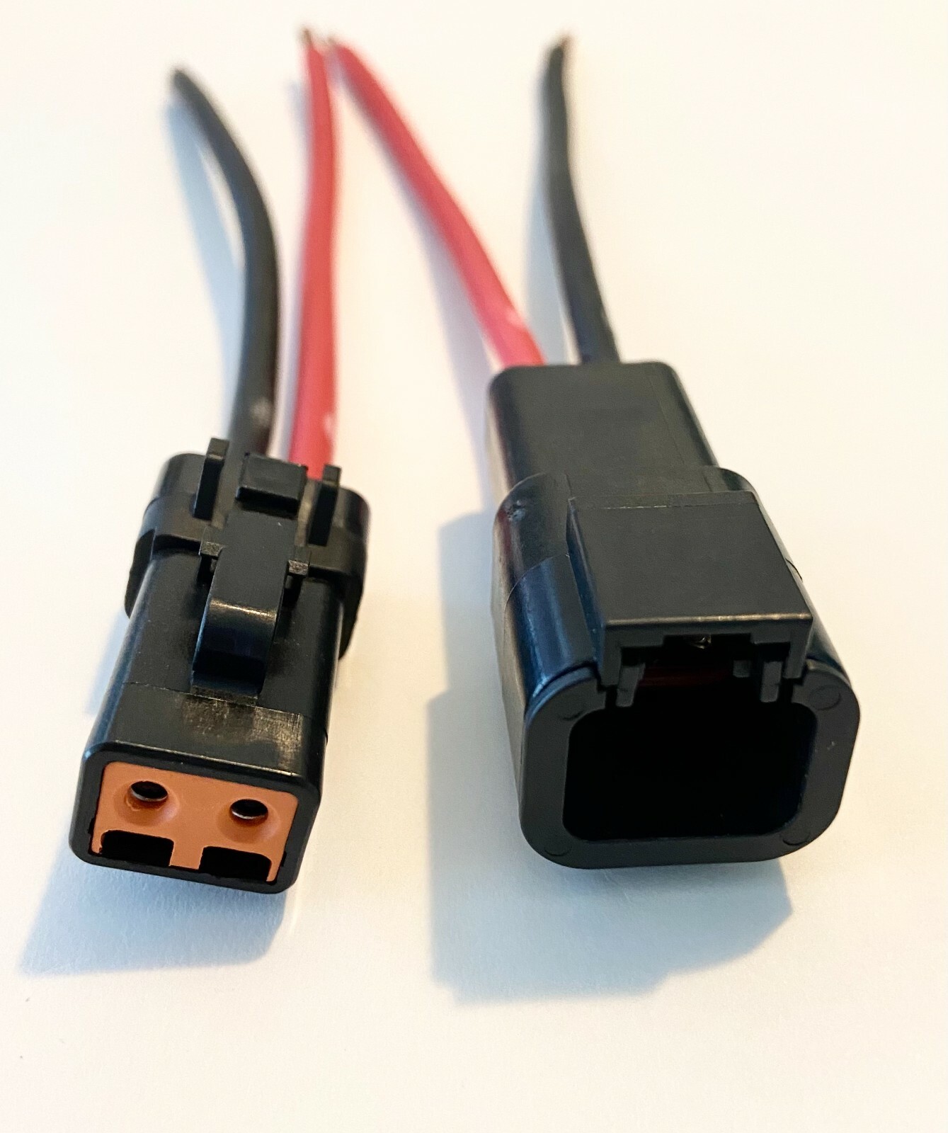10 AWG Assembled Deutsch DTP 2 Pin waterproof connector 6″ wire (black)