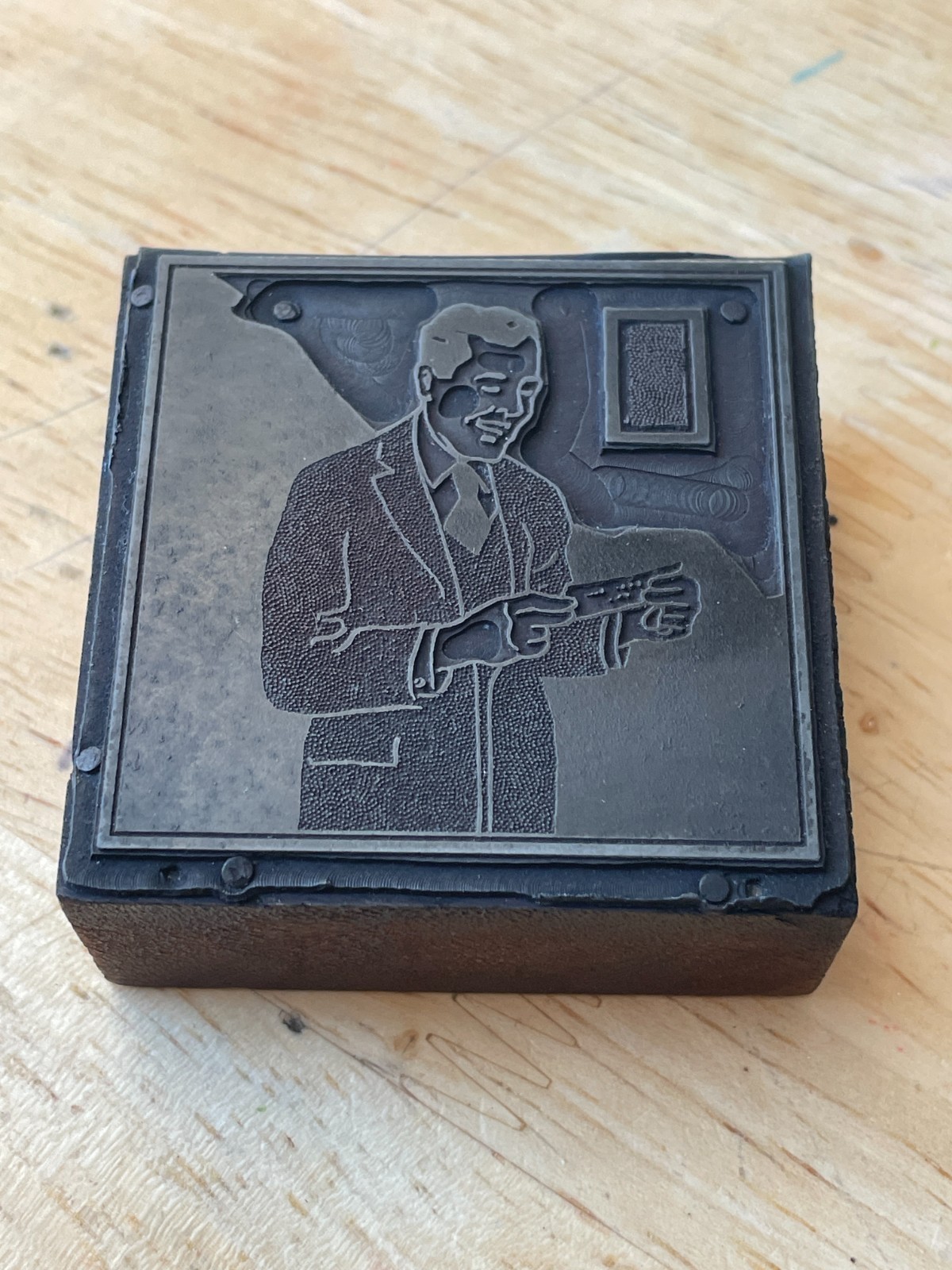 Printing Letterpress Printers Block Business Man Reading Note Letter (470)