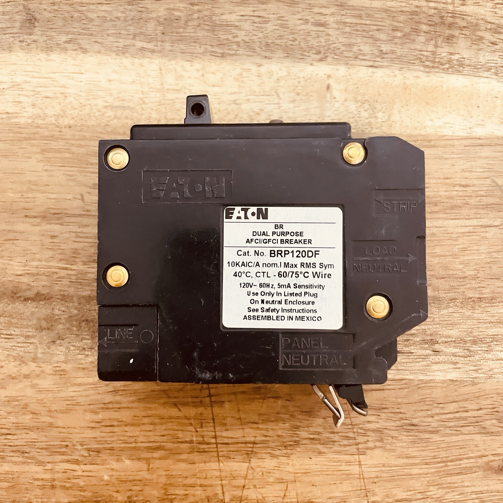 Eaton BRP120DF Dual Function AFCI GFCI Plug-On Neutral Breaker 20A