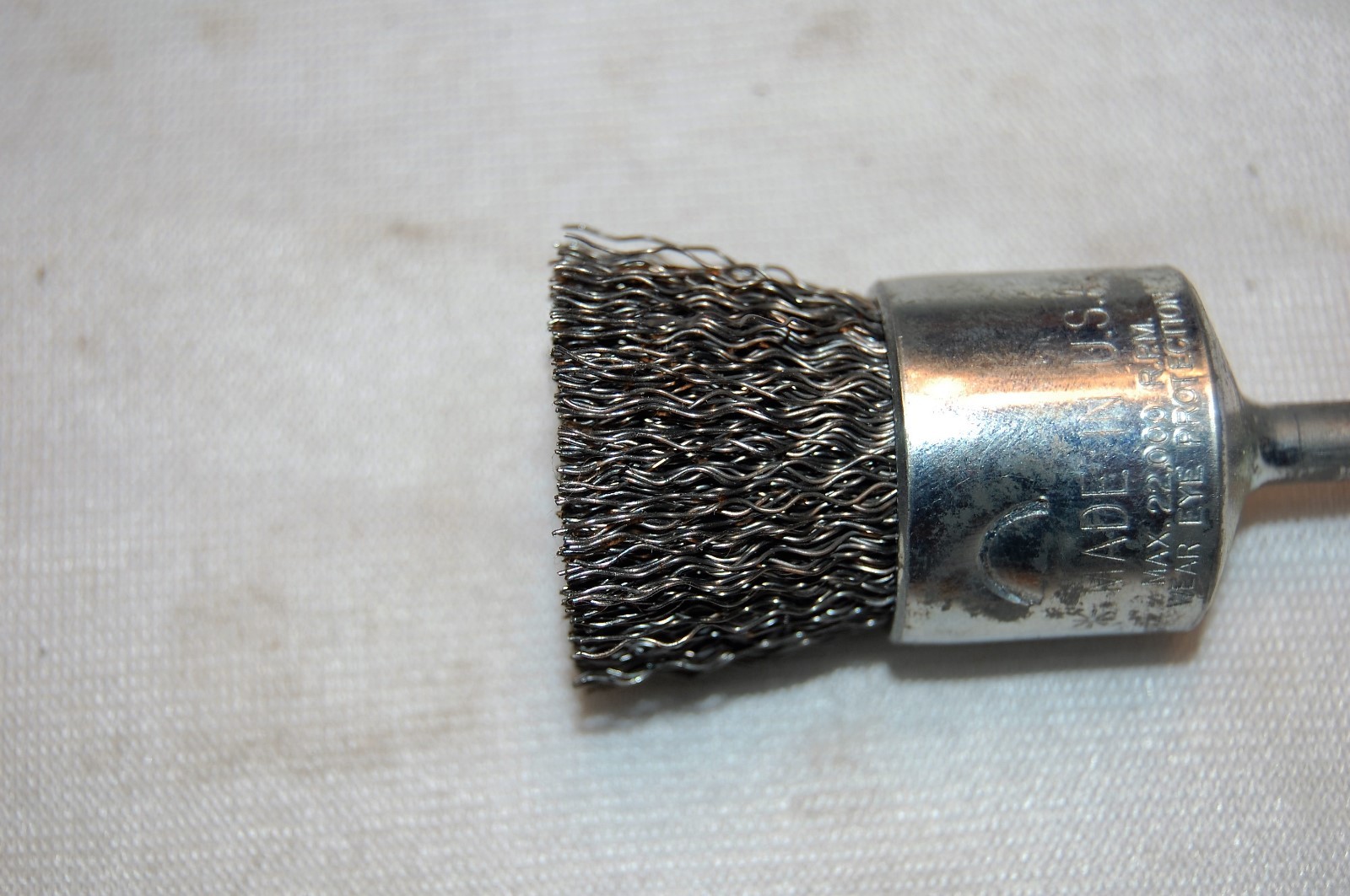 USA made 1-1/8″ Wire Crimp Brush 1/4″ Shaft 22,000 RPM’s