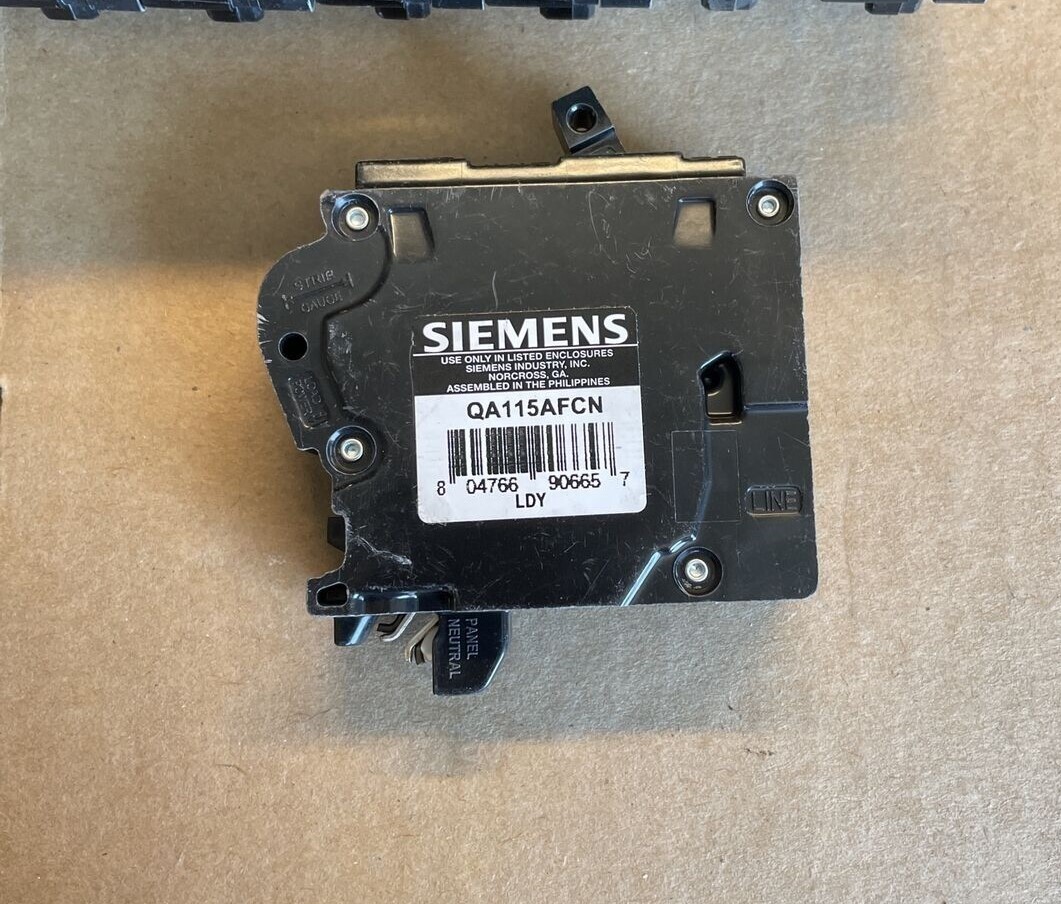 10 x SIEMENS QA115AFCN 15A 15A AFCI PLUG ON NEUTRAL NO PIGTAIL WIRE NEW IN BOX