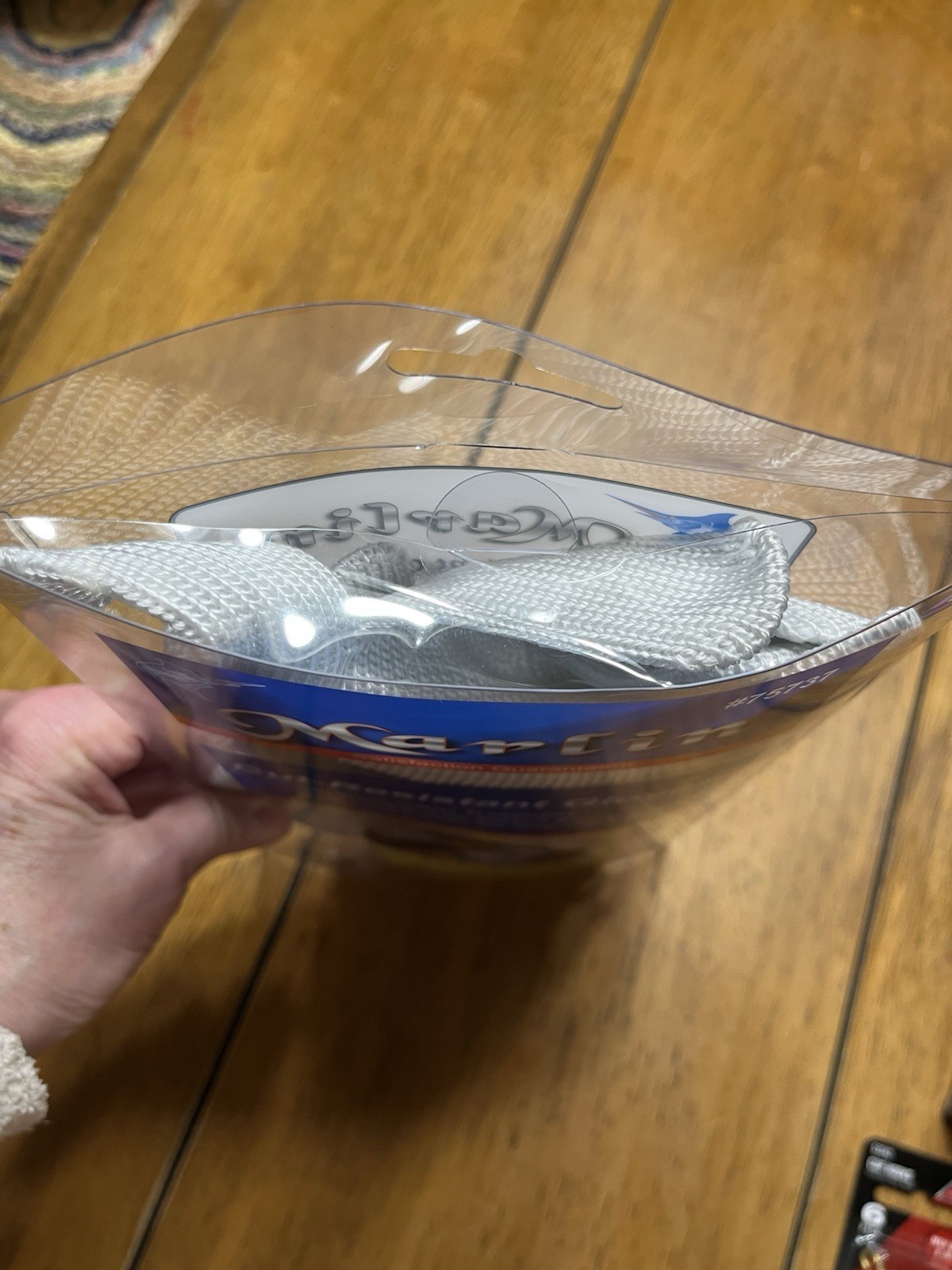 Marlin Cut-Resistant Gloves Size Medium New In Package Steel Mesh Antibacterial