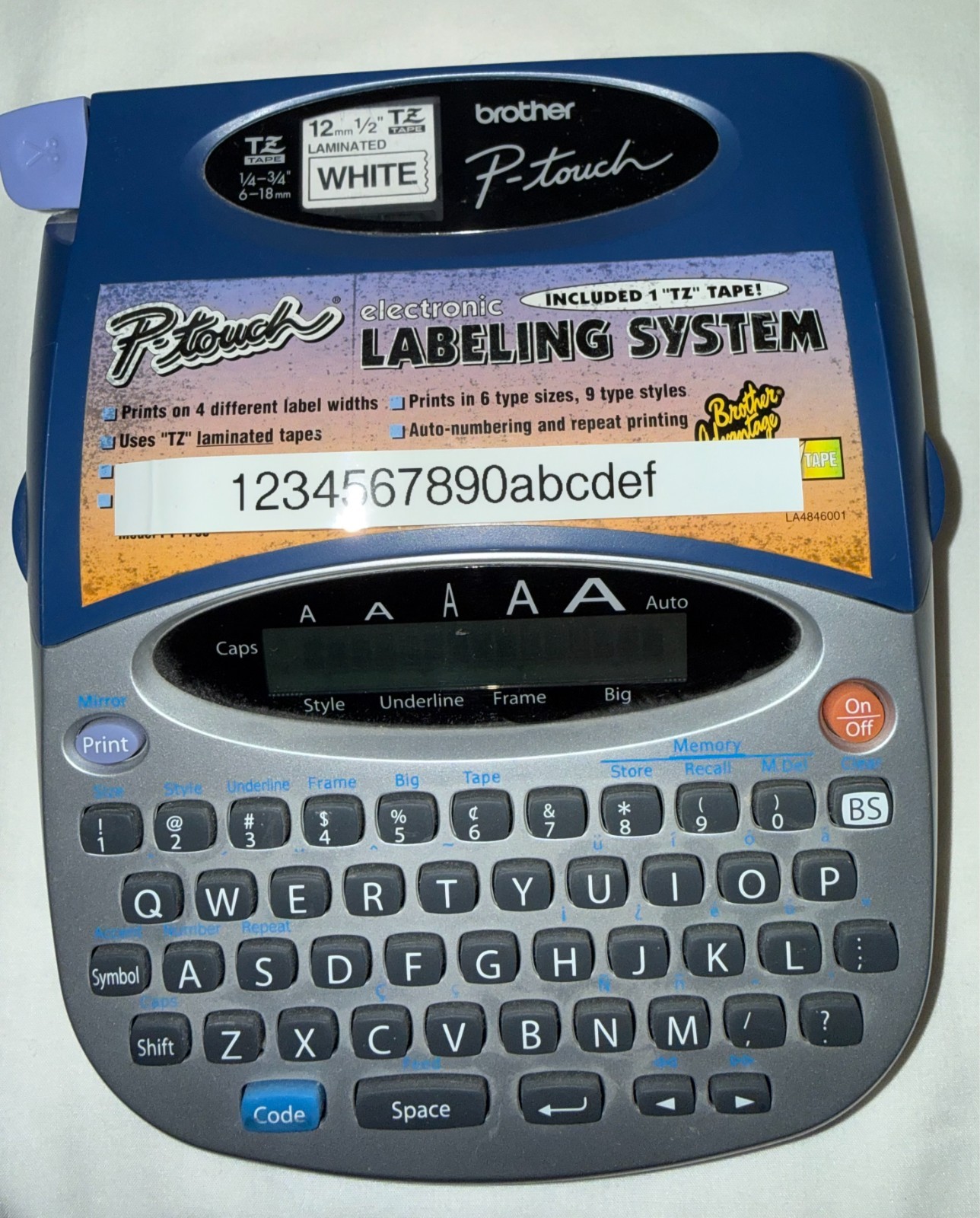 BROTHERS P-KTOUCH 1750 LABEL MAKER, BATTERY OR AC ADAPTER, WORKING