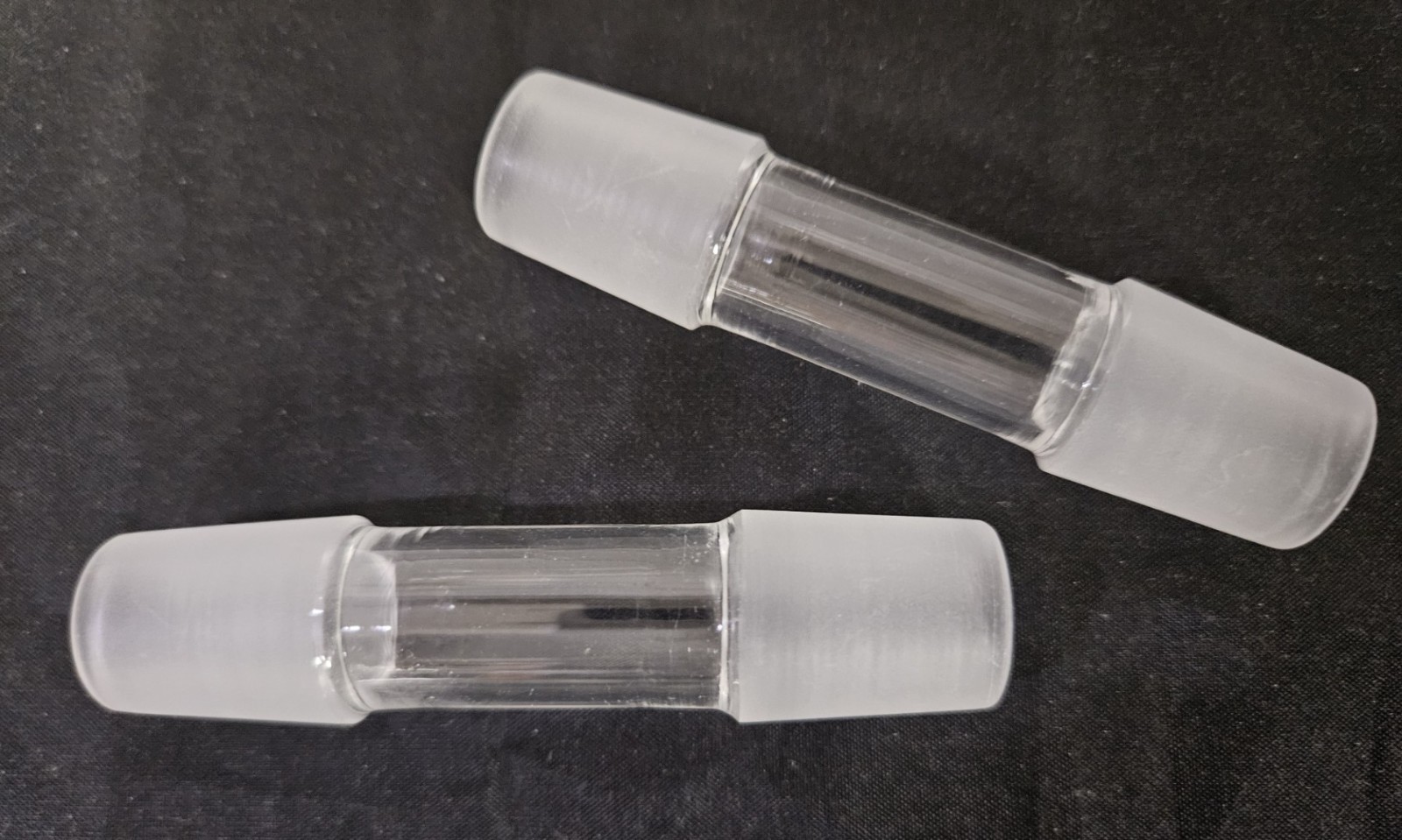 2 pc. 3″- Handmade 18mm male to 18mm male glass Adapter + 5 screens FREE #C3