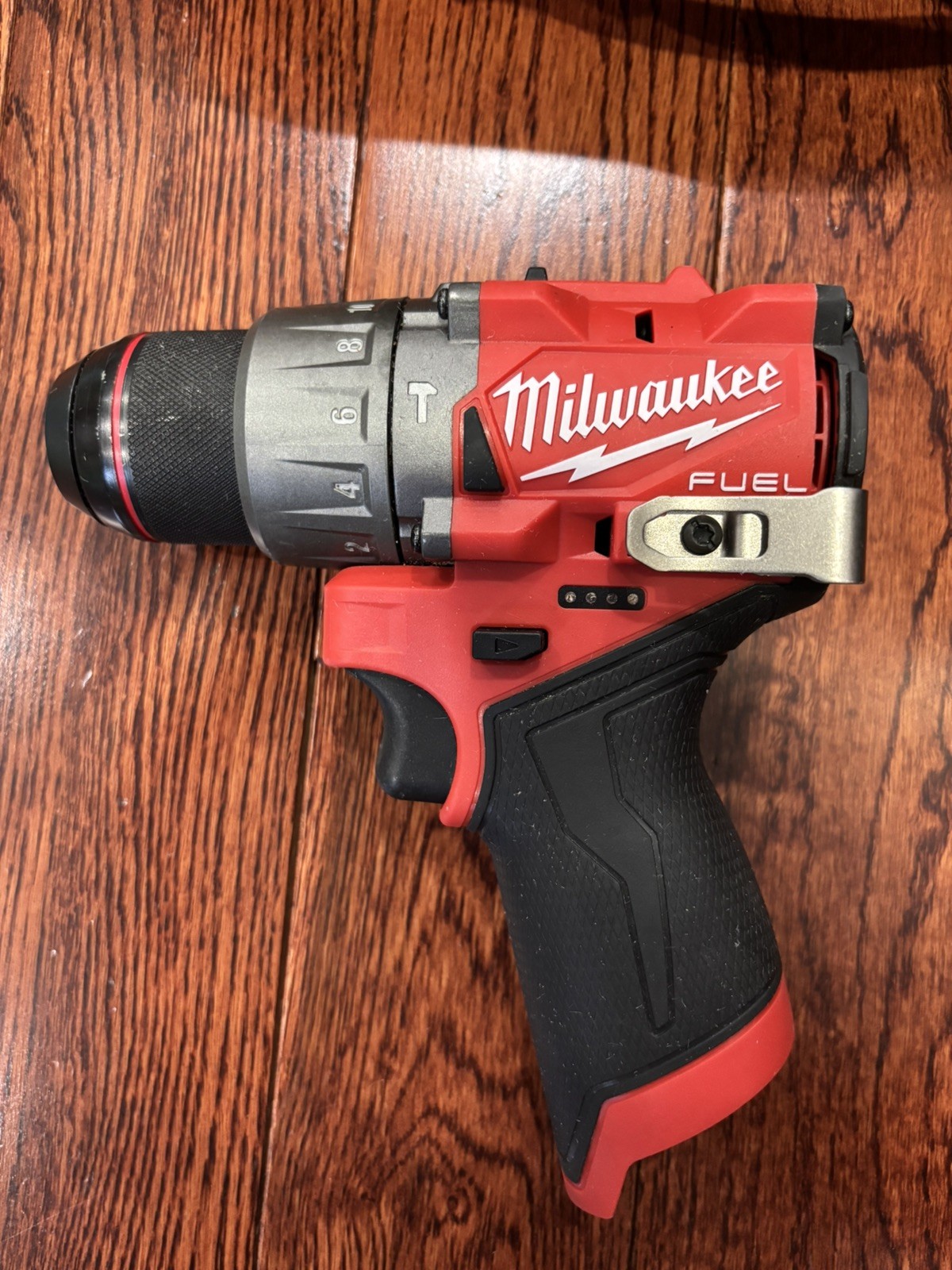 Milwaukee 3404-20 1/2″ M12 Hammer Fuel Brushless Drill Driver Kit With Bag