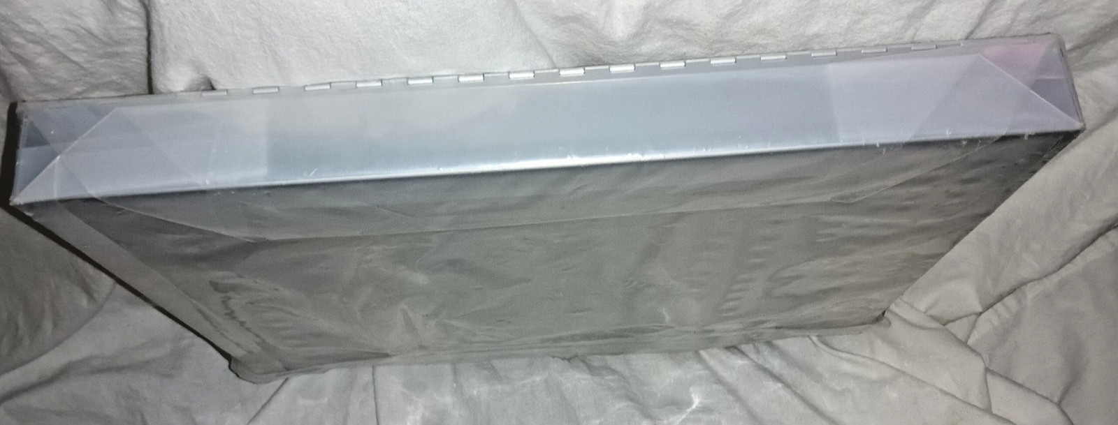 Pina Zangaro Camden portfolio #52319 carry Case 13.875” x 19.875” x 1.875”