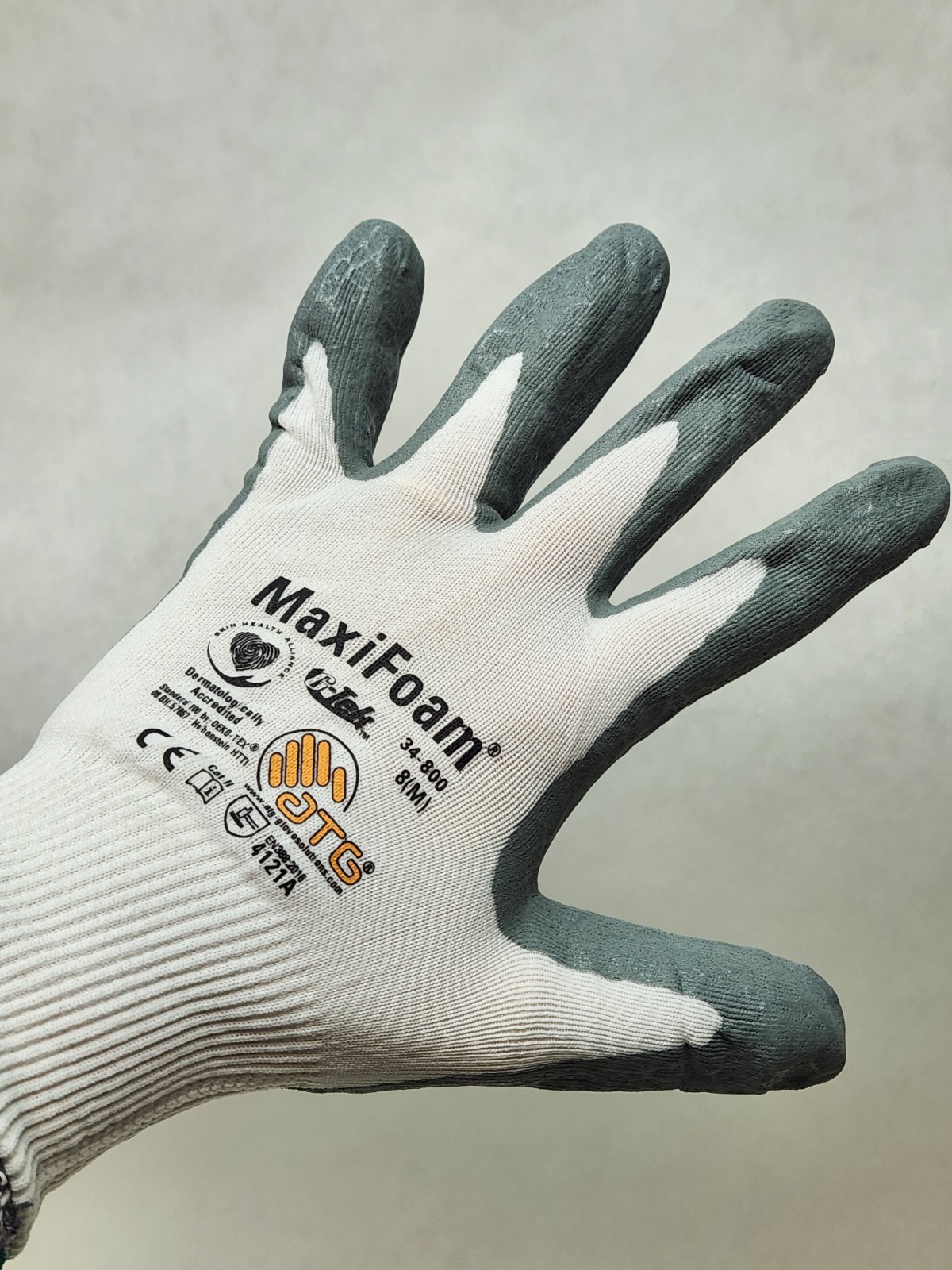 6 Pairs – PIP 34-800 MaxiFoam G-Tek Premium Nitrile Foam Coated Gloves Size: Med