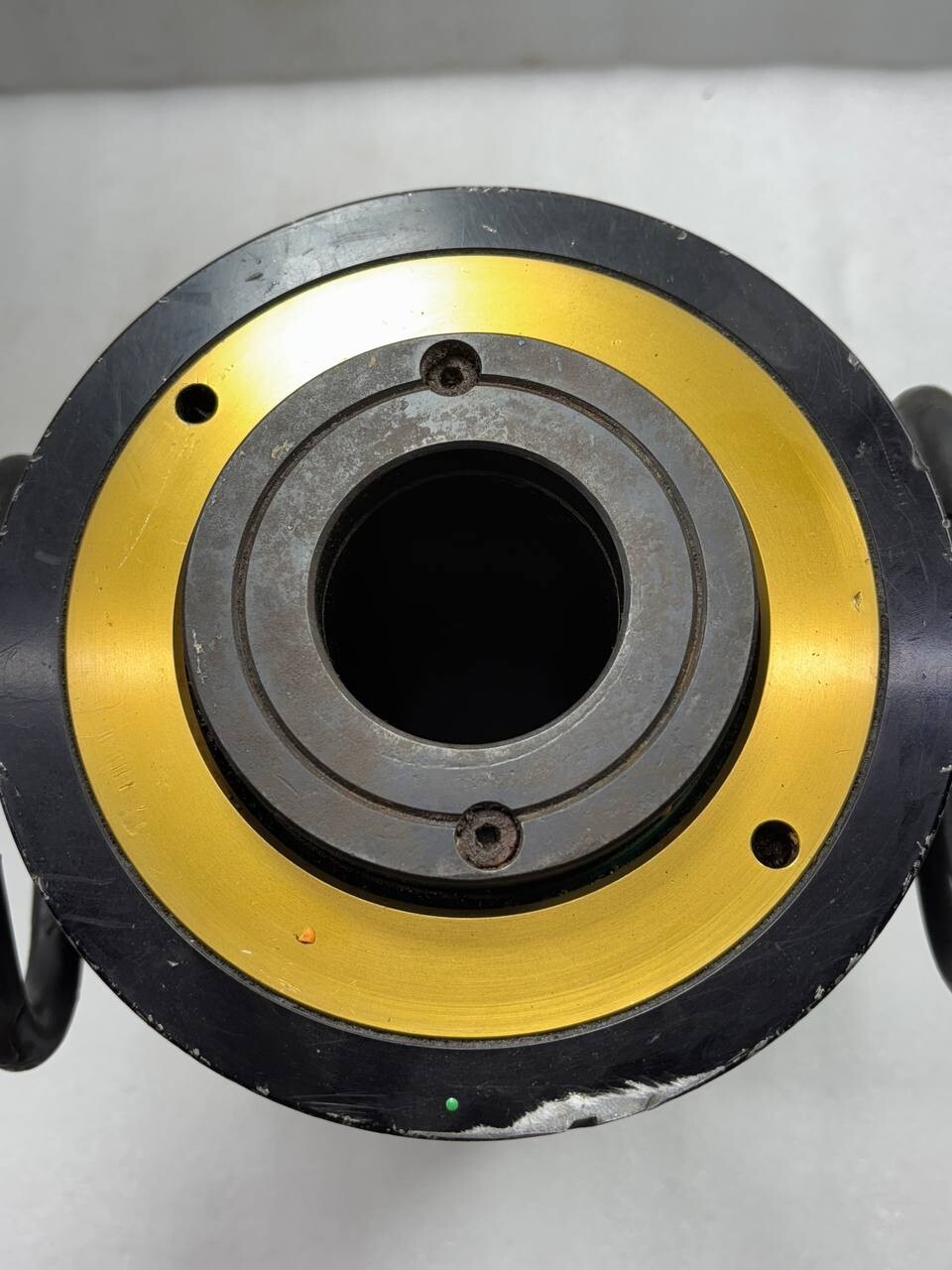 Enerpac RACH604 65.6 ton Capacity 3.94 in Stroke Aluminum Hollow Plunger Used